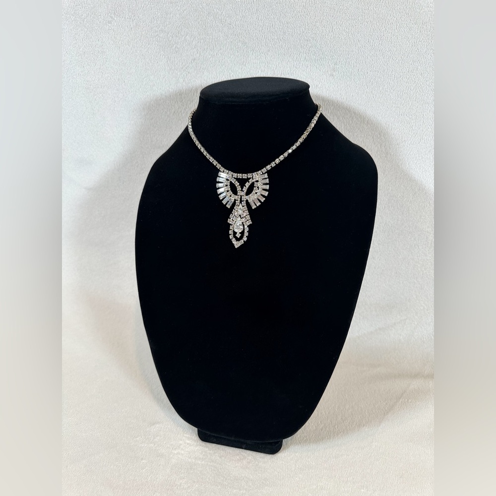 Vintage Silver Crystal Rhinestone Jewelry Necklace Costume Special Occassion